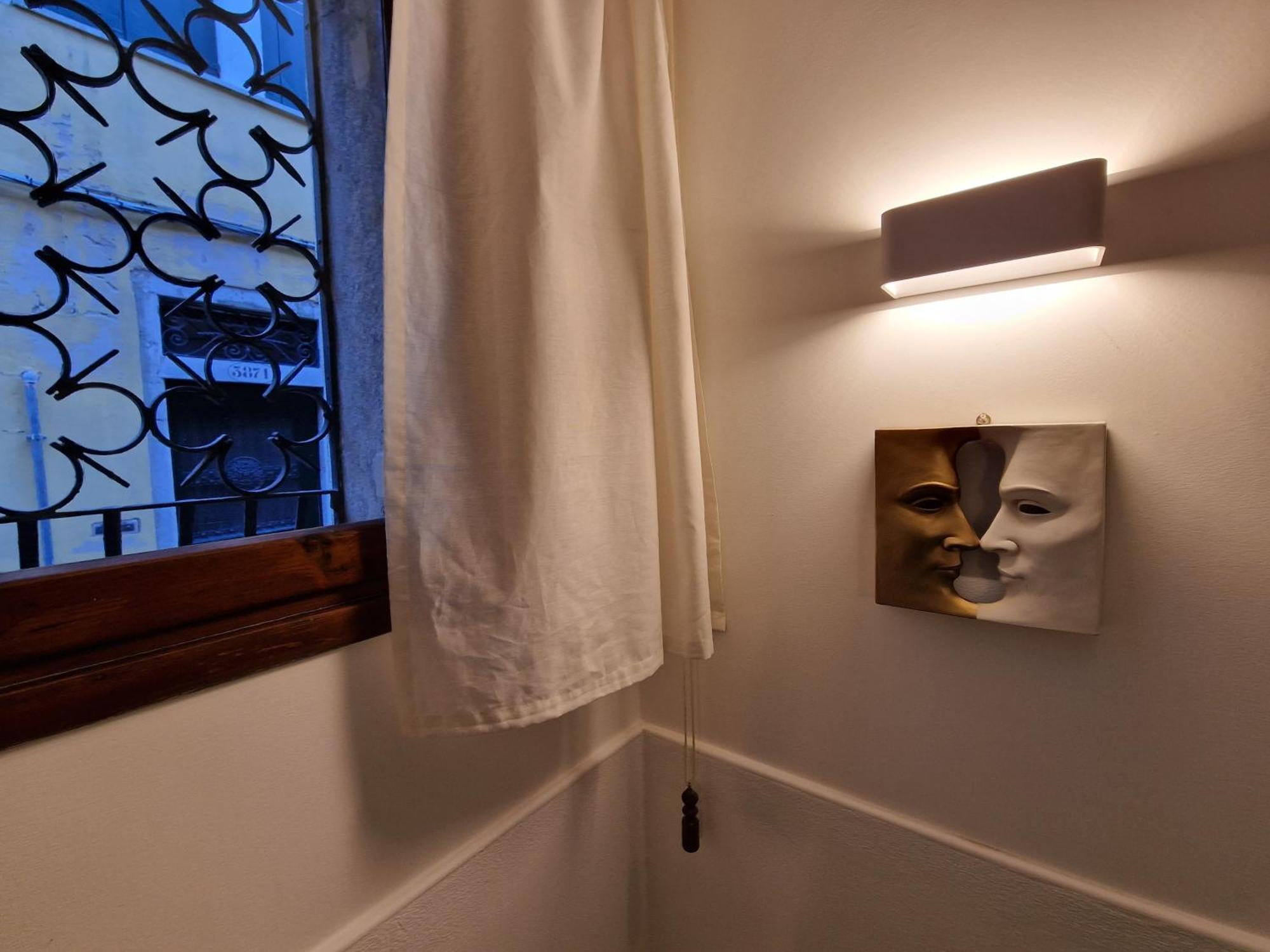 Veneziacentopercento La Forcola Apartment, Next To Rialto Bridge Bagian luar foto